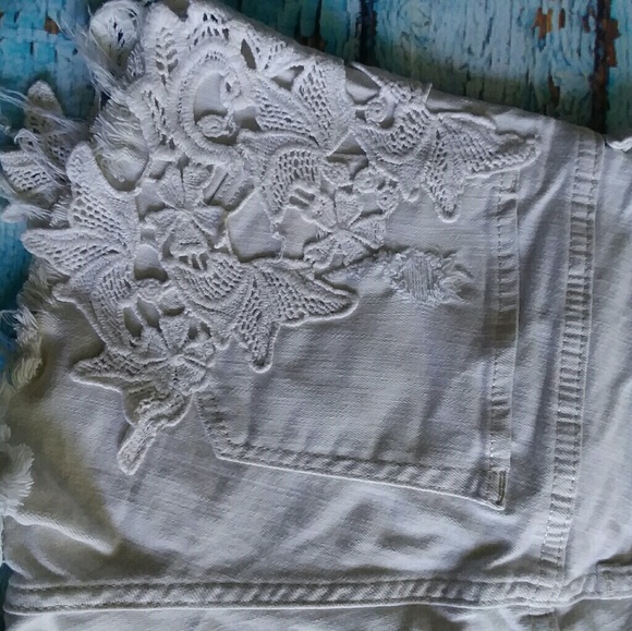 ✅Express Lace  Shorts sz 0 - Picture 3 of 3